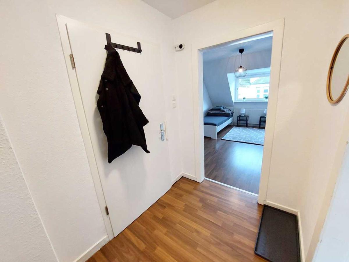 Cozy Apartment With Garden In เกลเซนเคียร์เคน ภายนอก รูปภาพ